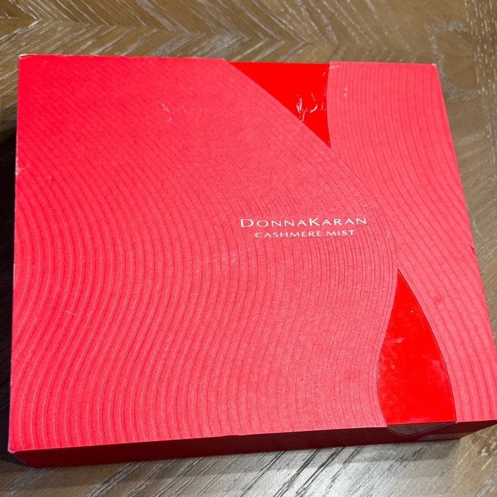 Donna Karan Cashmere Mist Fragrance and Lotion Set - Picture 4 of 6